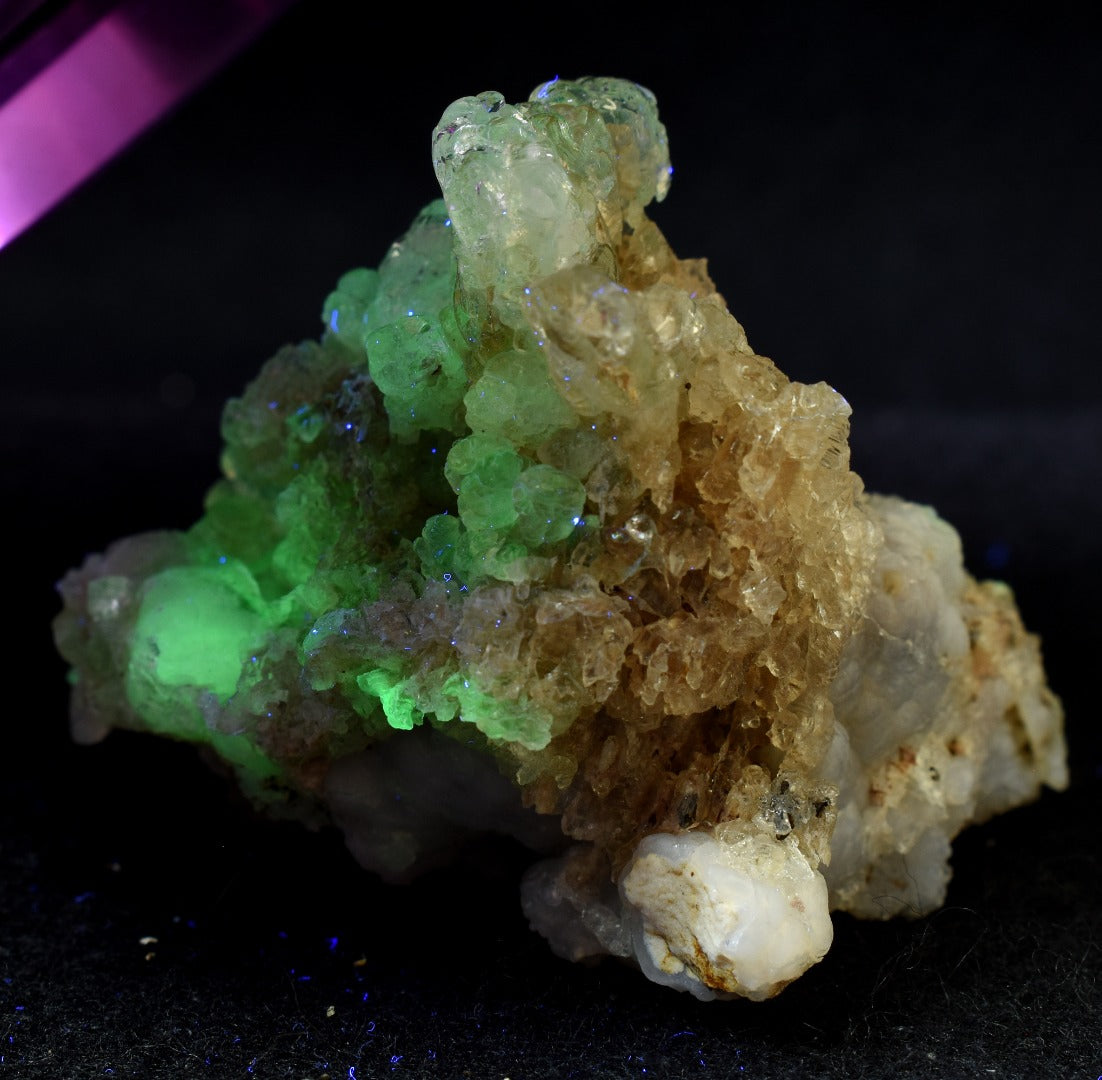 Mexican Hyalite Opal Collector Grade Specimen Stone - UV Reactive Fluorescent - 53 grams #05