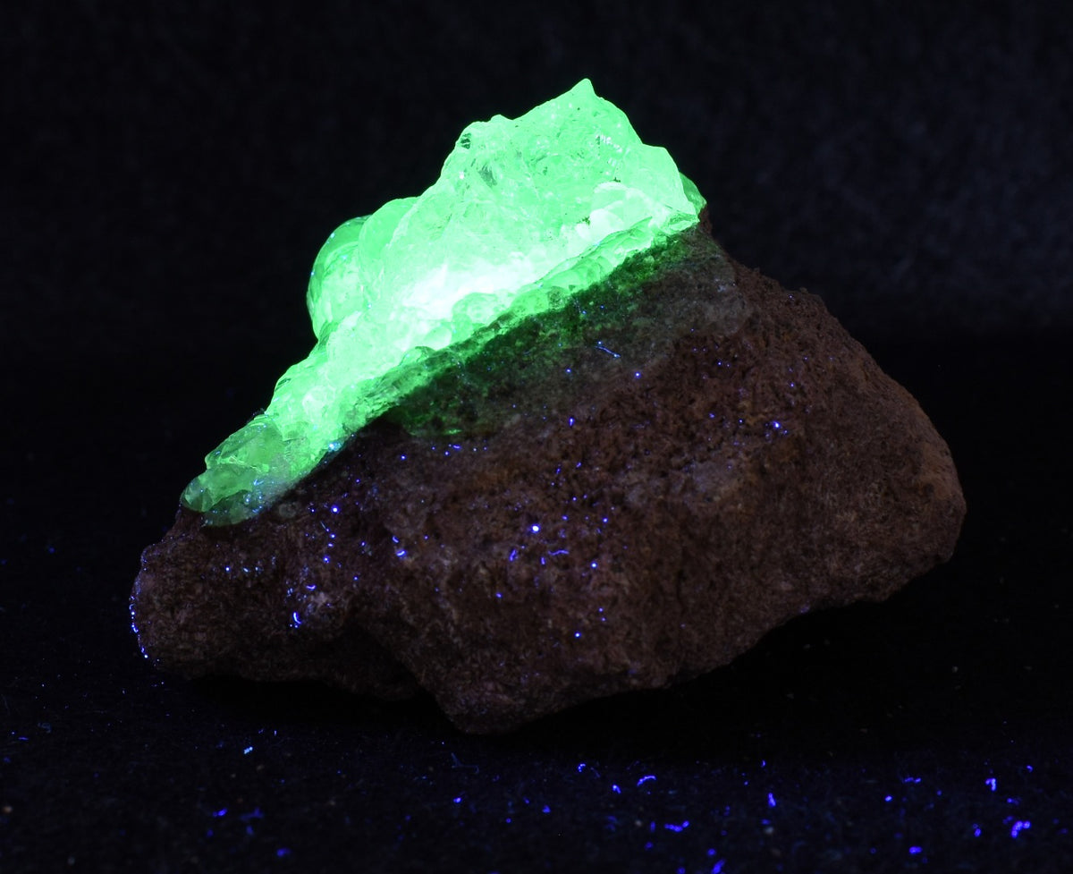 Mexican Hyalite Opal Collector Grade Specimen Stone on Matrix - UV Reactive Fluorescent - 62 grams #11