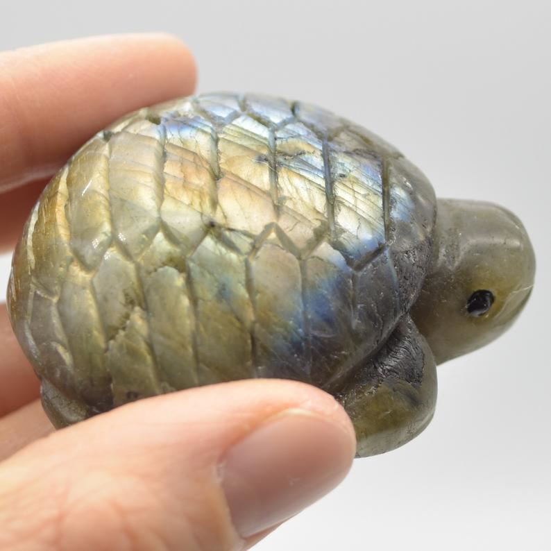 Labradorite Turtle - 5cm x 4cm x 2.5cm - 105 grams