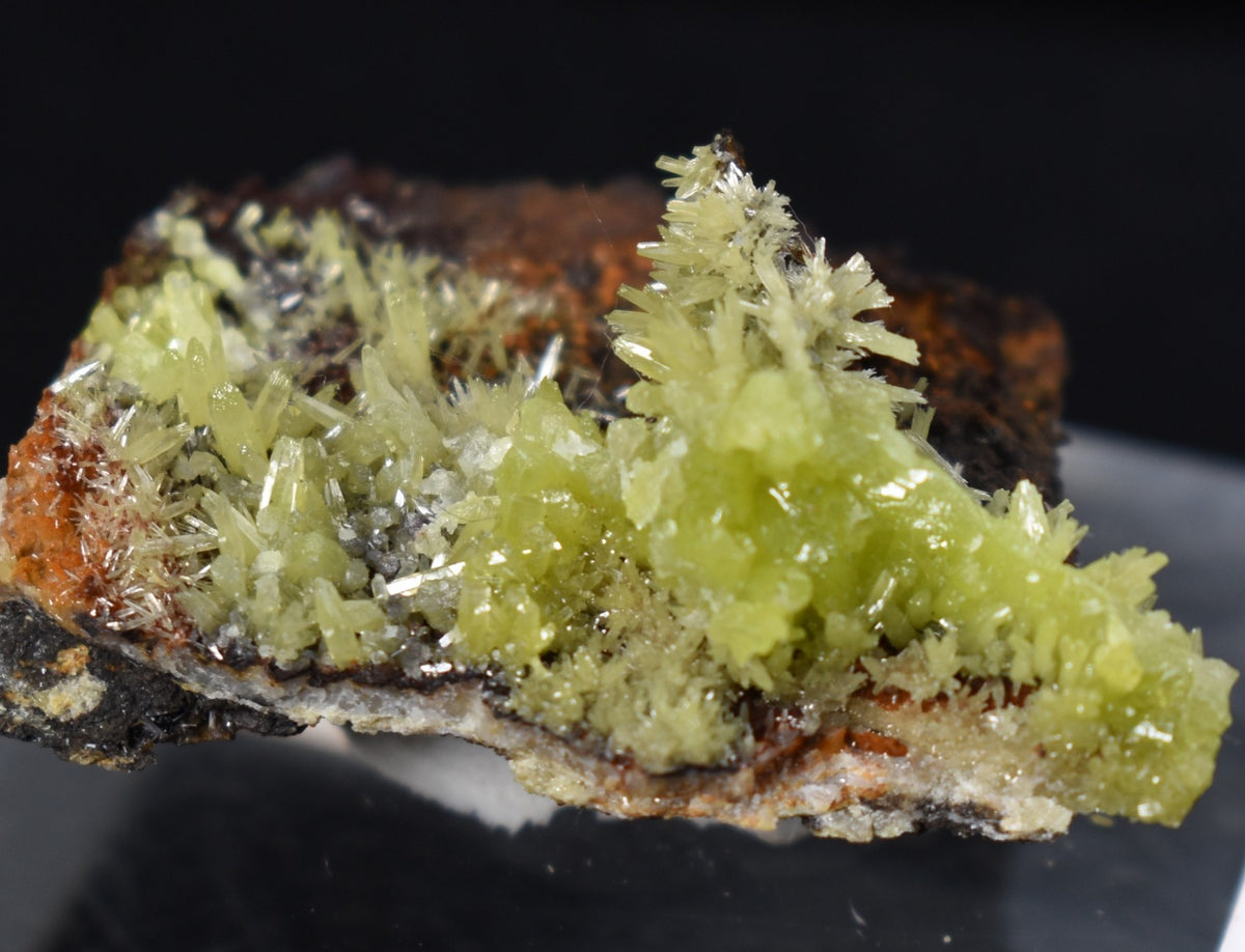Lustrous Apple Green Pyromorphite Crystal - Daoping Mine, China - Rare - 14.4 grams
