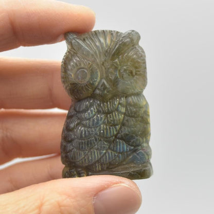 Labradorite Owl - 31 grams - 4.5cm x 2.5cm x 1.3cm - #04