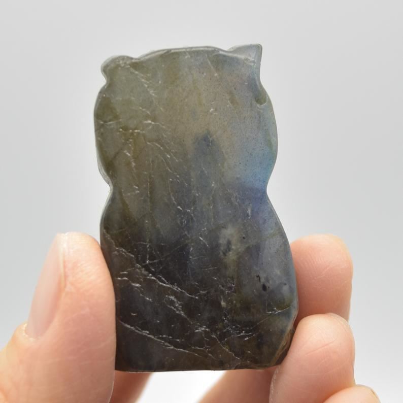 Labradorite Owl - 31 grams - 4.5cm x 2.5cm x 1.3cm - #04