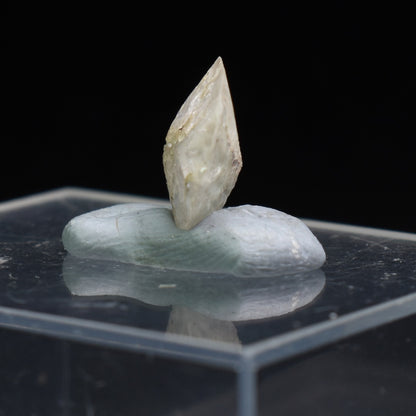 Phenakite, Phenacite RARE Crystal from Ukraine - 3ct, 0.67 grams, 1.2cm