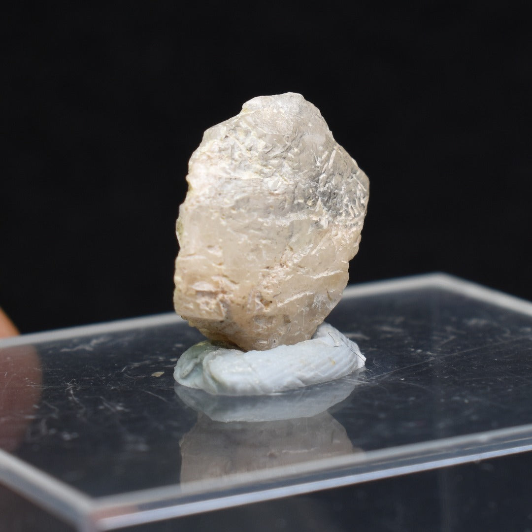 Phenakite, Phenacite RARE Crystal from Ukraine - 6ct, 1.23 grams, 1.4cm