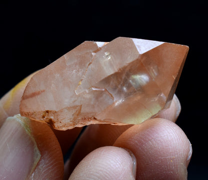 Tangerine Lemurian Quartz Crystal Point, Tower, Wand from Brazil - 3cm - 11 grams