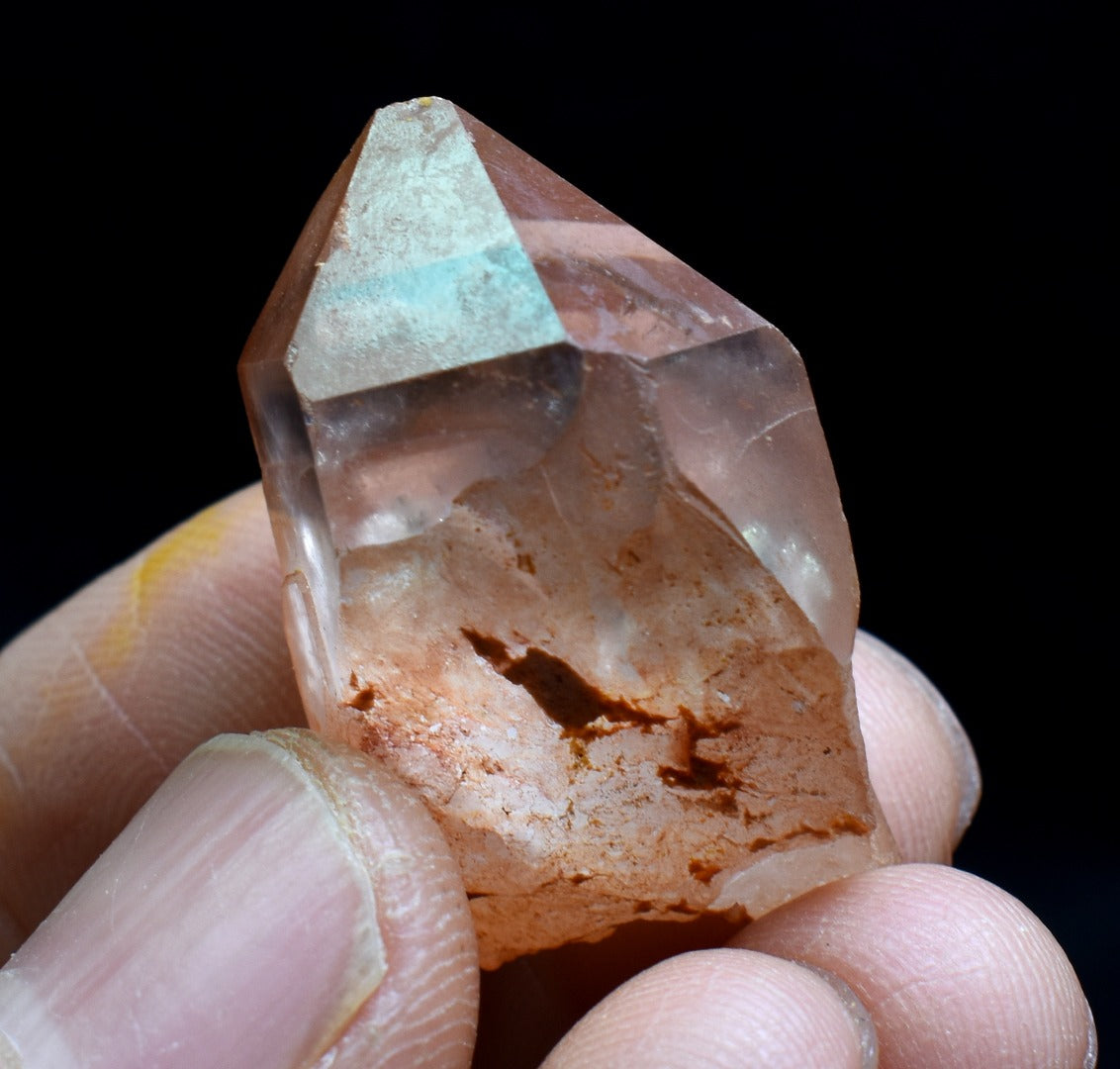 Tangerine Lemurian Quartz Crystal Point, Tower, Wand from Brazil - 3cm - 11 grams