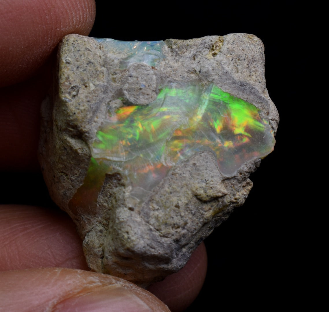 Large Ethiopian Welo Rough Opal Top Grade Specimen - 34ct weight #113