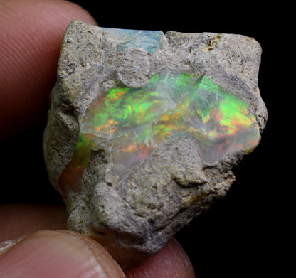 Large Ethiopian Welo Rough Opal Top Grade Specimen - 34ct weight #113
