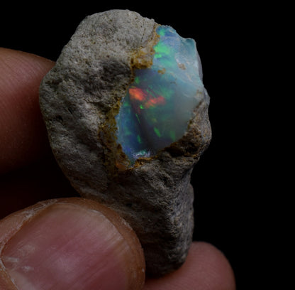 Large Ethiopian Welo Rough Opal Top Grade Specimen - 27ct weight #121