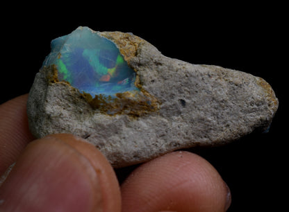 Large Ethiopian Welo Rough Opal Top Grade Specimen - 27ct weight #121