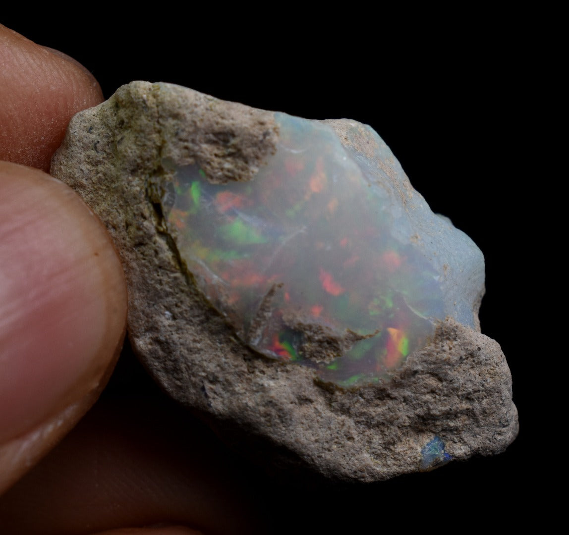 Large Ethiopian Welo Rough Opal Top Grade Specimen - 35ct weight #126