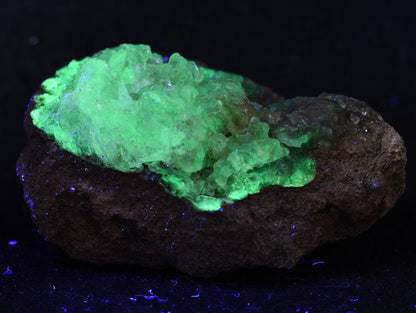 Mexican Hyalite Opal Collector Grade Specimen Stone on Matrix - UV Reactive Fluorescent - 59 grams #07