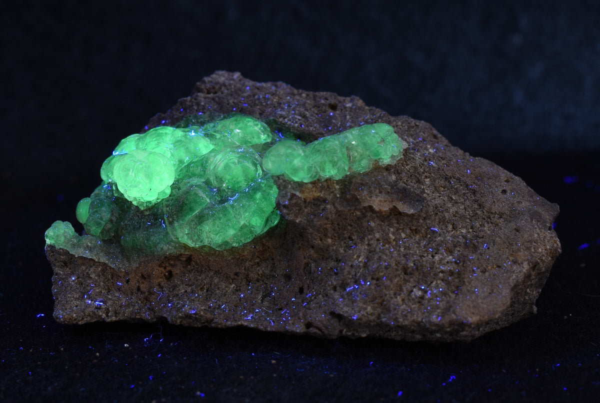 Mexican Hyalite Opal Collector Grade Specimen Stone on Matrix - UV Reactive Fluorescent - 66 grams #14