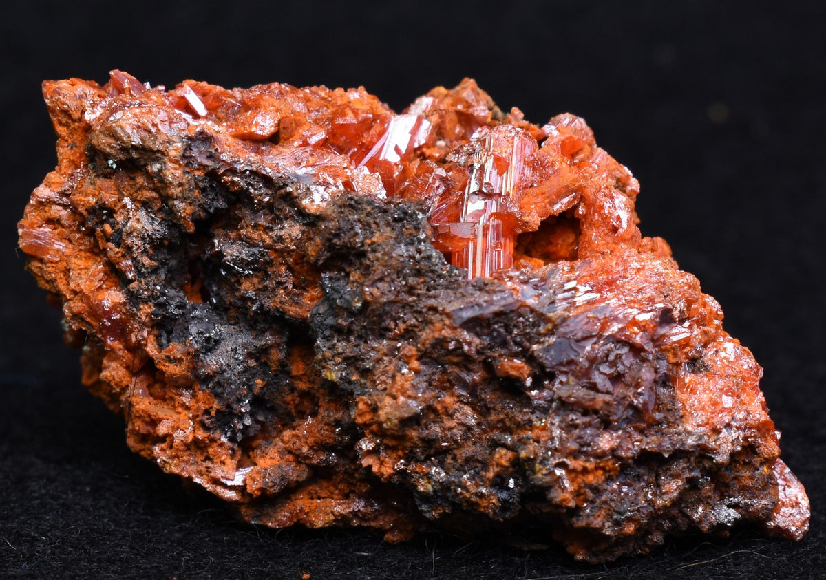 Crocoite Rare Mineral, from Red Lead Mine, Tasmania, Australia - 28 grams - 4.5cm #04
