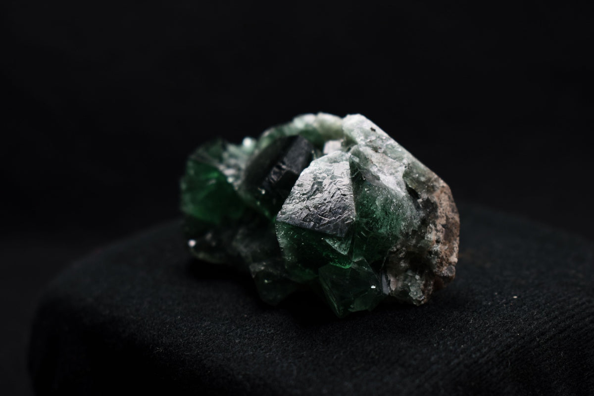 Diana Maria Fluorite Raw Cluster Specimen - Sourced UK - 88 grams #424