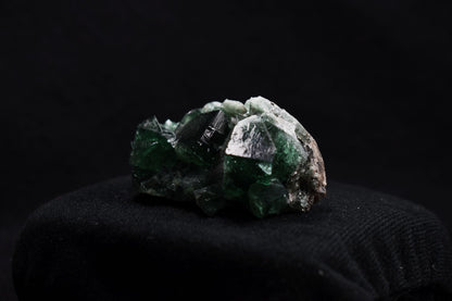 Diana Maria Fluorite Raw Cluster Specimen - Sourced UK - 88 grams #424