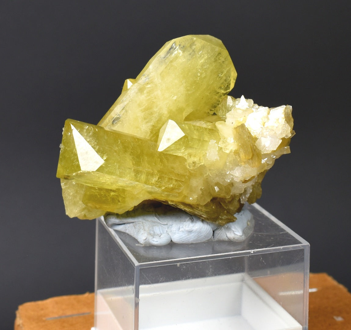 Brazilianite Crystal Cluster with Albite & Muscovite - from Linopolis, Minas Gerais, Brazil, museum quality, 46g