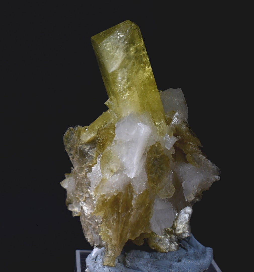 Brazilianite Crystal Cluster with Albite & Muscovite - from Linopolis, Minas Gerais, Brazil, museum quality, 42g