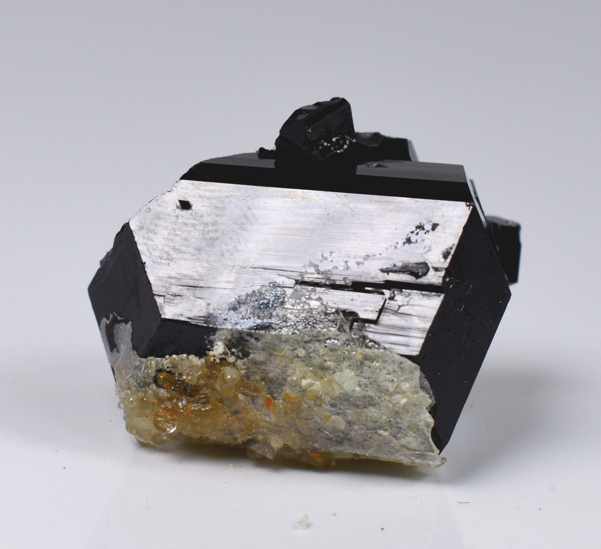 Fluorescent Hyalite Opal with Black Tourmaline - Mineral from Erongo Mountains Namibia , 31 grams