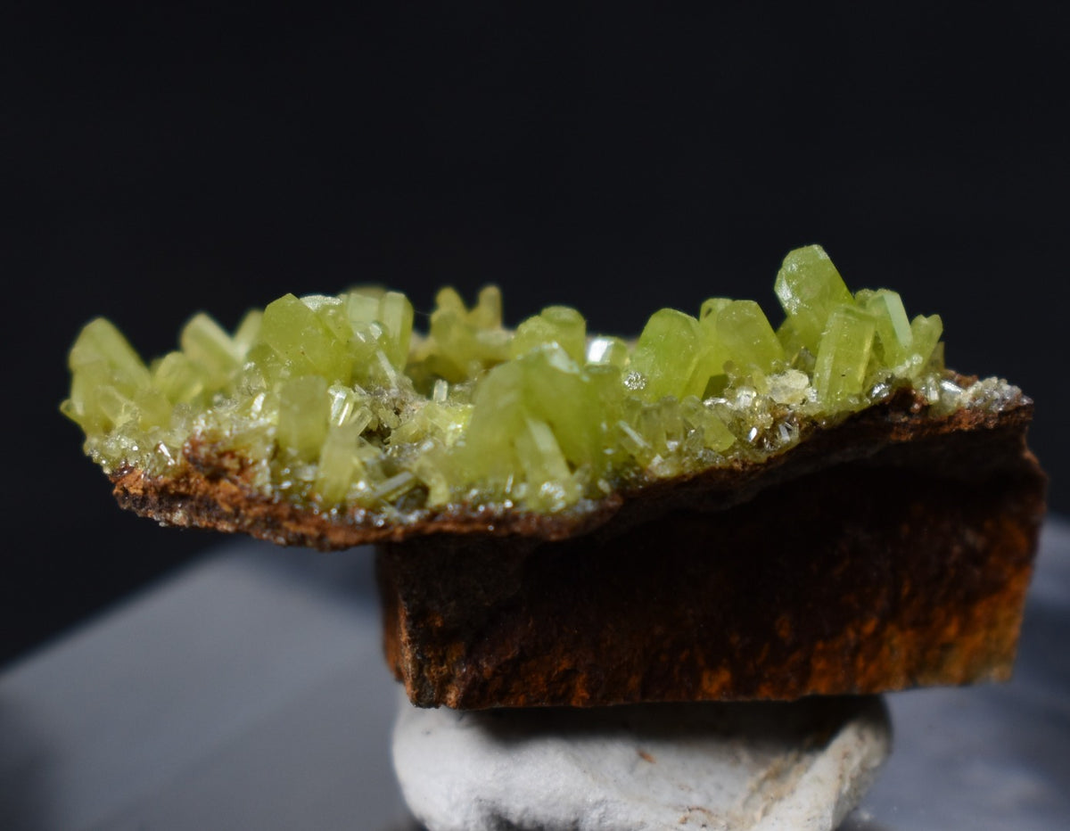 Lustrous Apple Green Pyromorphite Crystal - Daoping Mine, China - Rare - 9.7 grams