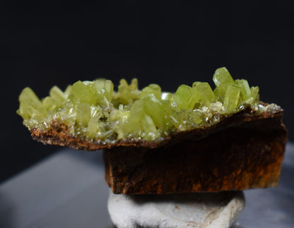 Lustrous Apple Green Pyromorphite Crystal - Daoping Mine, China - Rare - 9.7 grams