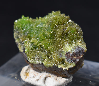 Lustrous Apple Green Pyromorphite Crystal - Daoping Mine, China - Rare - 18 grams