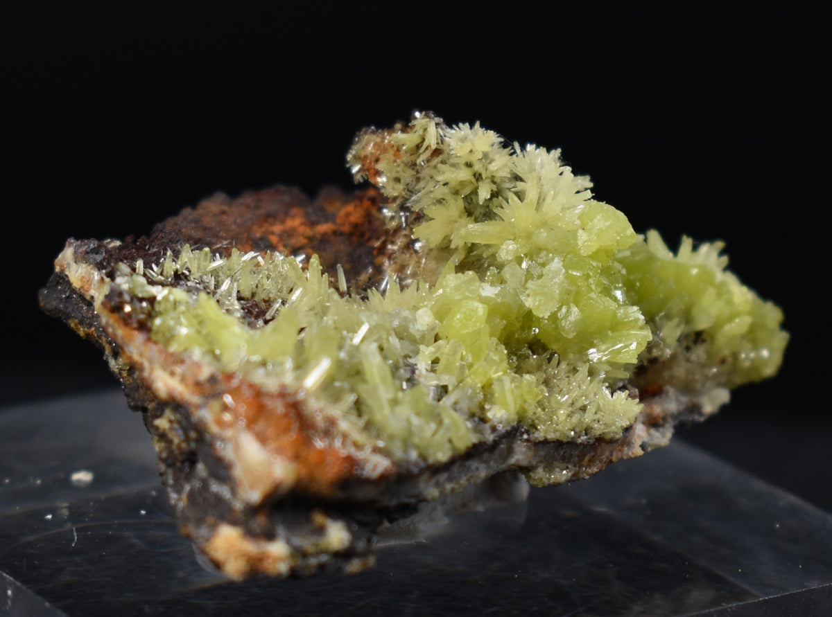 Lustrous Apple Green Pyromorphite Crystal - Daoping Mine, China - Rare - 14.4 grams