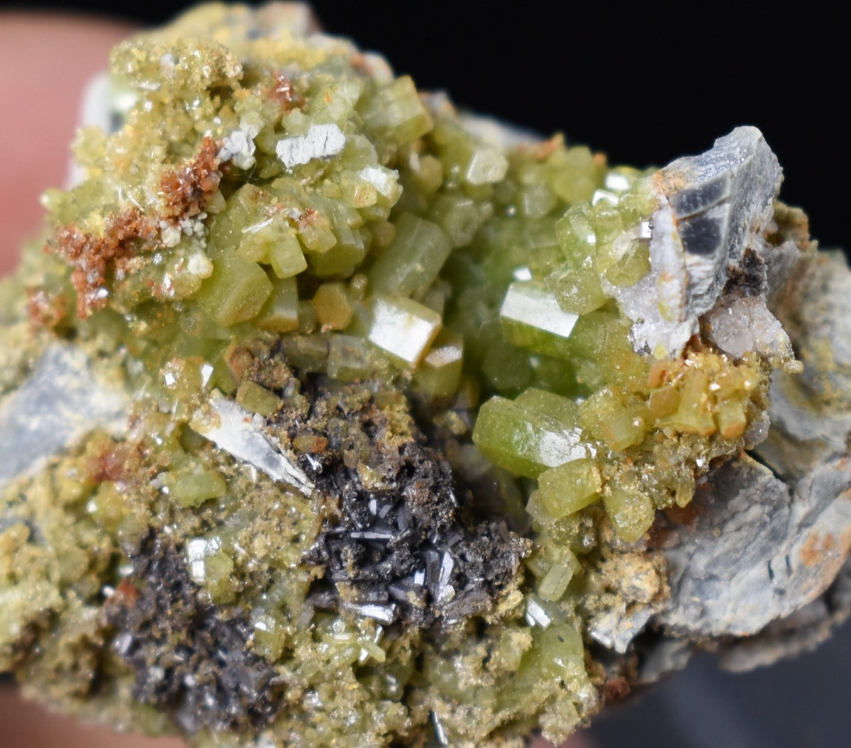 Lustrous Apple Green Pyromorphite Crystal - Daoping Mine, China - Rare - 38.1 grams