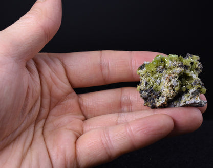 Lustrous Apple Green Pyromorphite Crystal - Daoping Mine, China - Rare - 32.2 grams