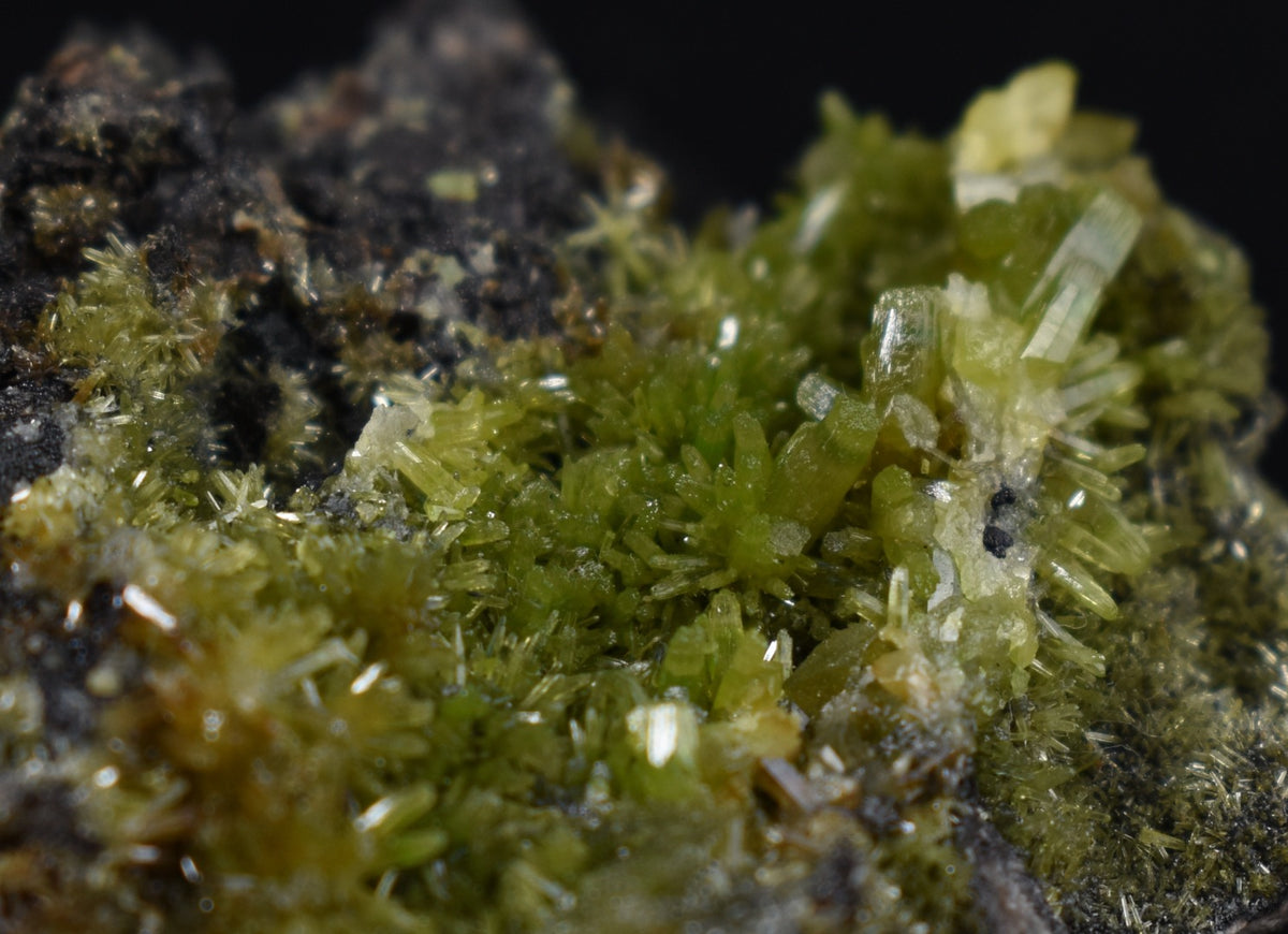 Lustrous Apple Green Pyromorphite Crystal - Daoping Mine, China - Rare - 34 grams