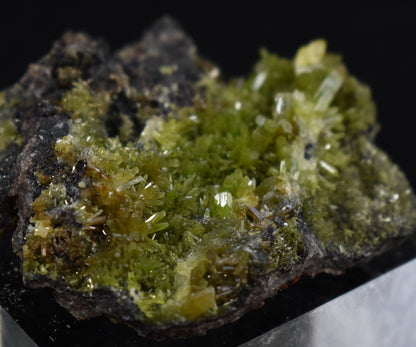 Lustrous Apple Green Pyromorphite Crystal - Daoping Mine, China - Rare - 34 grams
