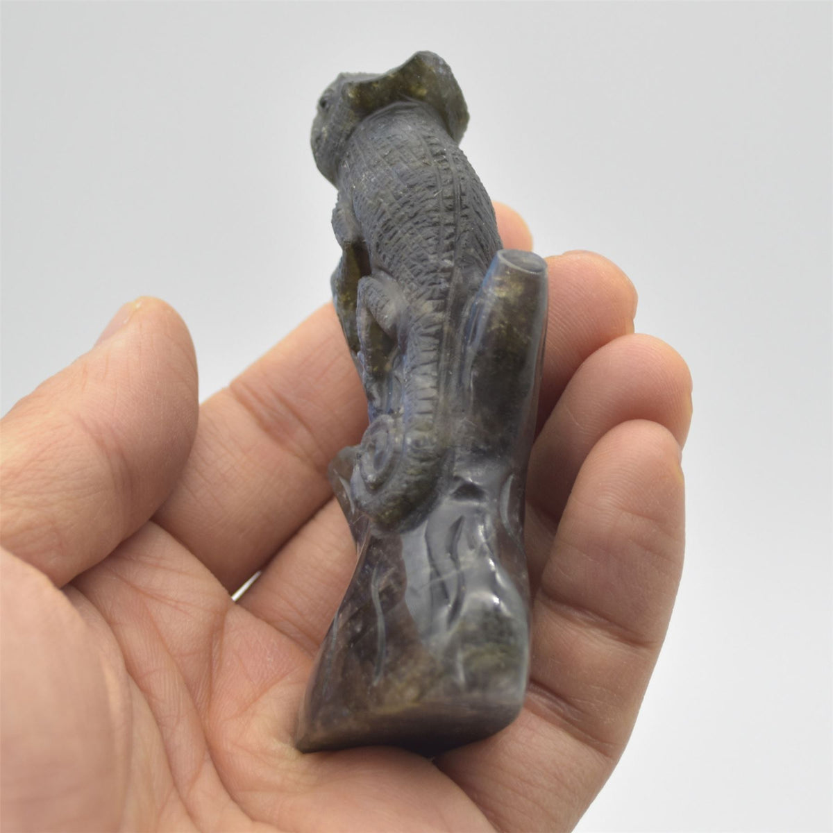 Labradorite Chameleon - 8.5cm x 5cm x 2cm - 84 grams
