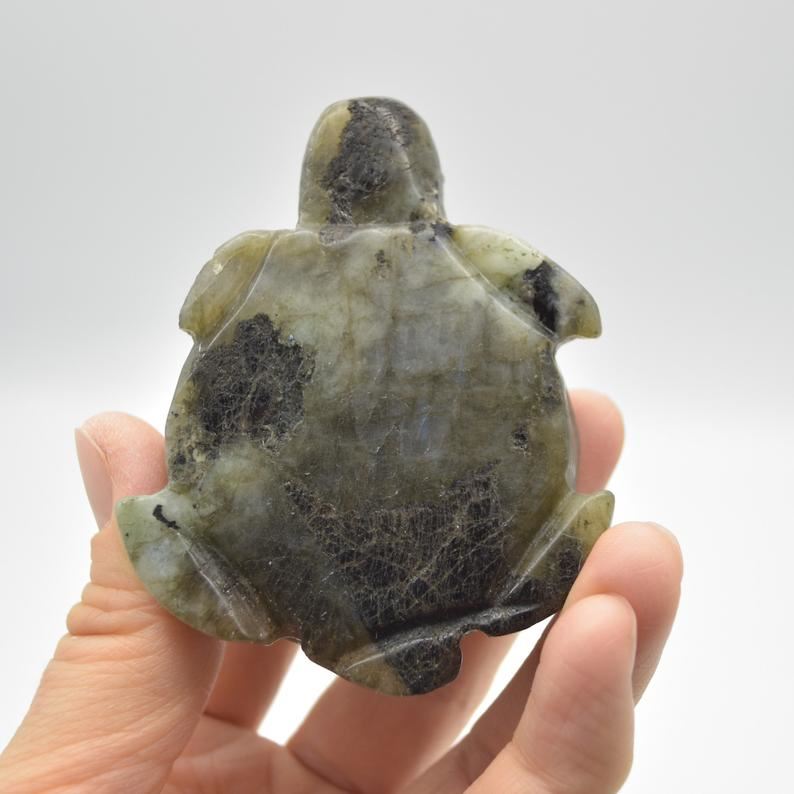 Labradorite Turtle - 7cm x 5.5cm x 2.5cm - 119 grams
