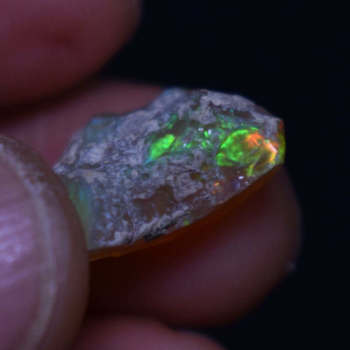 Ethiopian Welo Rough Opal Top Grade Specimen - 7ct weight #52