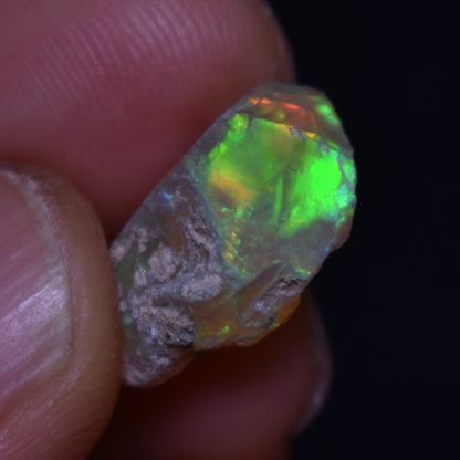 Ethiopian Welo Rough Opal Top Grade Specimen - 7ct weight #52