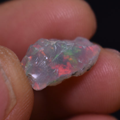 Ethiopian Welo Rough Opal Top Grade Specimen - 7ct weight #62