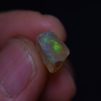 Ethiopian Welo Rough Opal Top Grade Specimen - 4.2ct weight #76