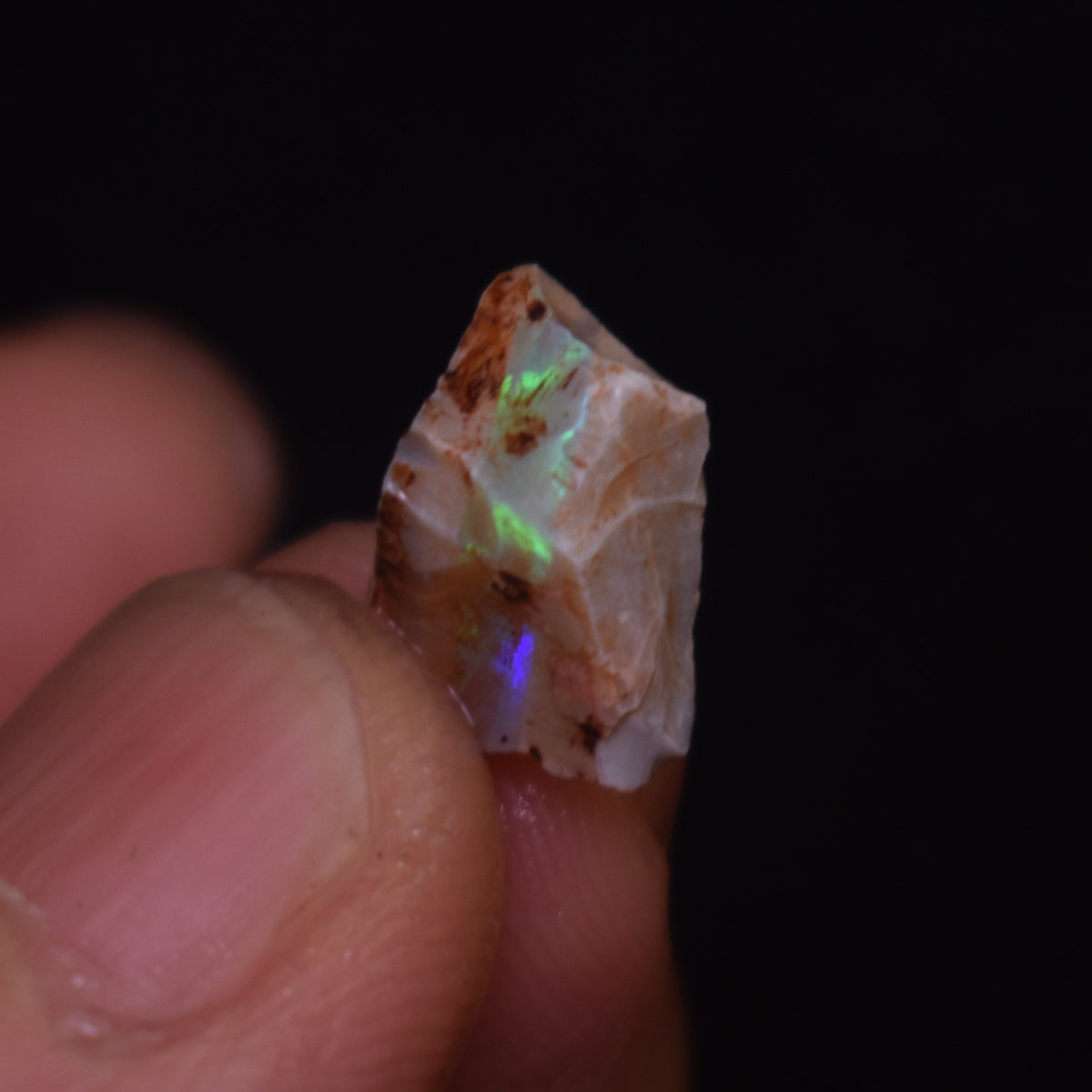 Lightning Ridge Raw Rough Opal Specimen from Australia, 4ct weight #36