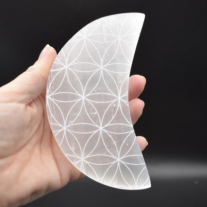 Selenite Moon Charging Plate with Engraved Flower Grid - 12cm - 1 Count