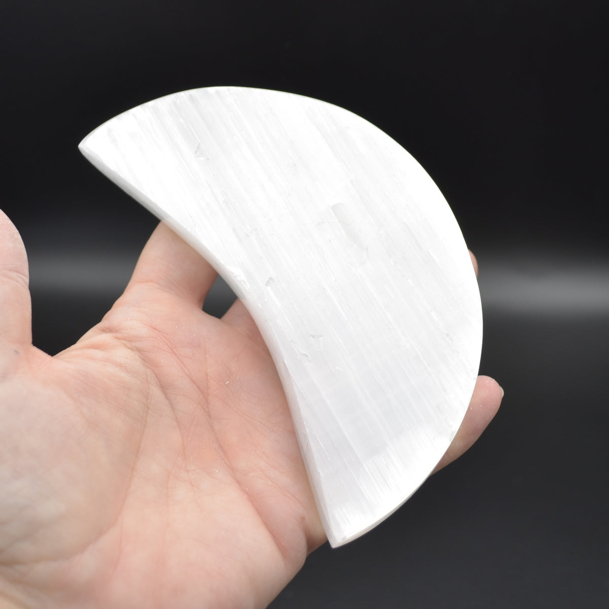 Selenite Moon Charging Plate with Engraved Flower Grid - 12cm - 1 Count