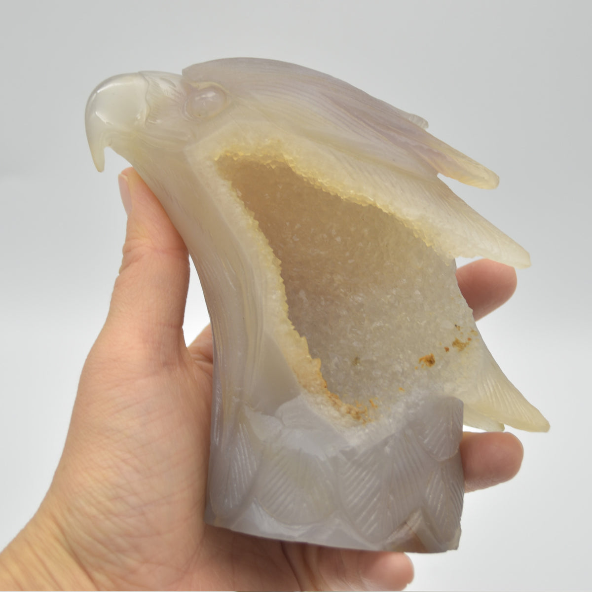 Druzy Agate Crystal Eagle Head - 12cm x 11.5cm x 5cm - 727 grams #08
