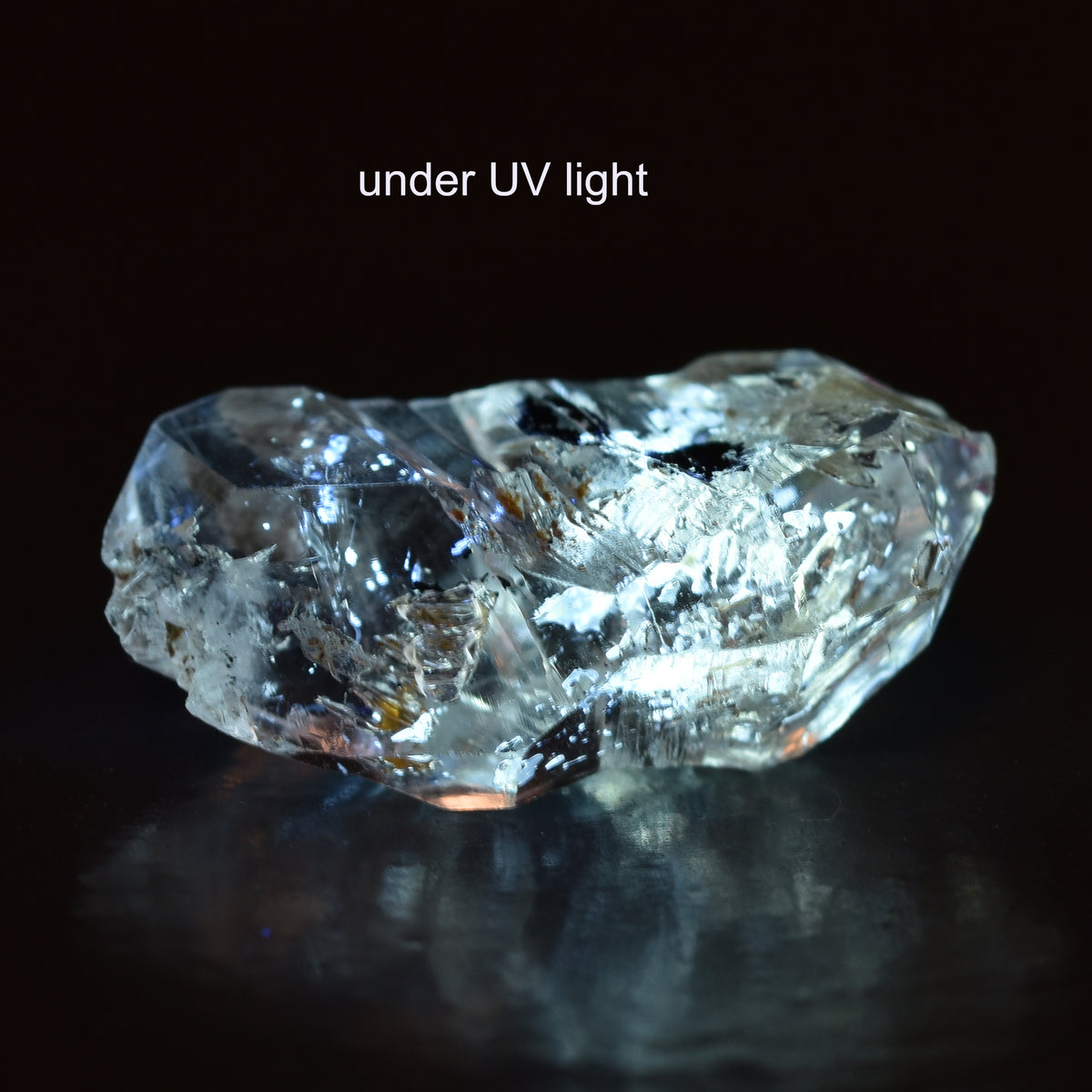 Golden Enhydro Petroleum Oil Diamond Quartz UV Fluorescent With Moving Bubble from Pakistan - 8.4ct #01