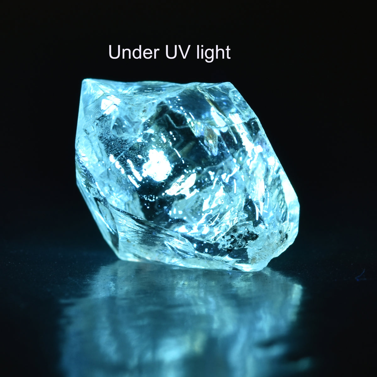 Golden Enhydro Petroleum Oil Diamond Quartz UV Fluorescent with Moving Bubble from Pakistan - 6.8ct #04