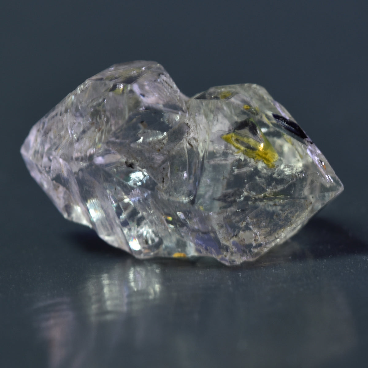 Golden Enhydro Petroleum Oil Diamond Quartz UV Fluorescent with Moving Bubble from Pakistan - 14ct #08