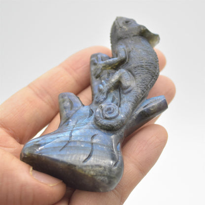 Labradorite Chameleon - 8.5cm x 5cm x 2cm - 84 grams