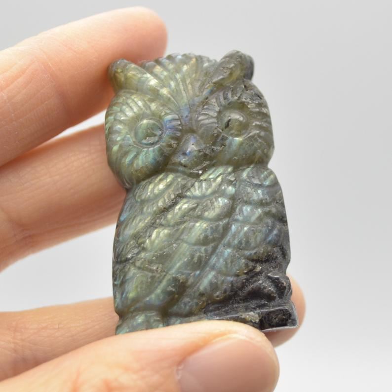 Labradorite Owl - 38 grams - 4.5cm x 2.5cm x 1.3cm #022